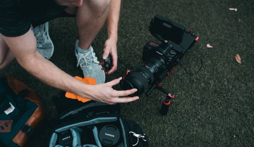 色彩心理学×动态美学，大英县产品视频拍摄公司唤醒感官冲击力